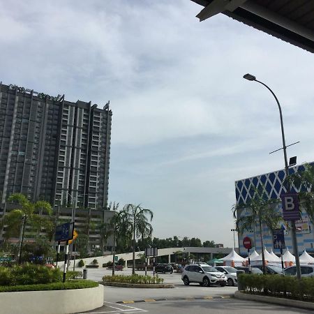 Hot! Niki Emira - Aeon Mall - City Centre - Netflix - Msu - Wifi Shah Alam Exterior photo